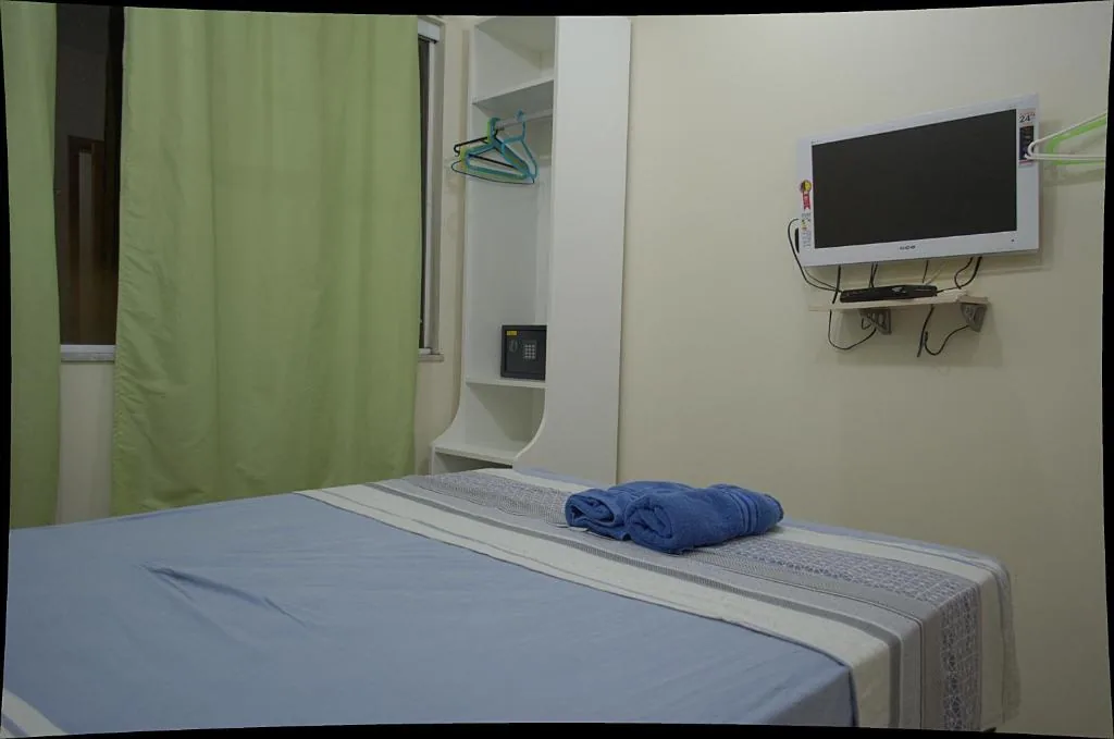 Quarto Duplo Pequeno — Boulevard Bed & Breakfast